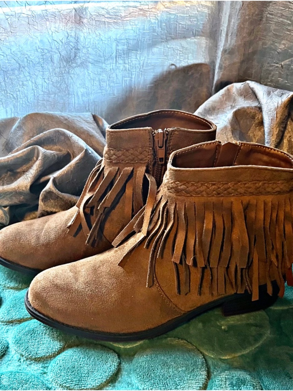 Refresh Fringe Faux Suede Ankle Boots for Women - Brown Pre Owned Size 6